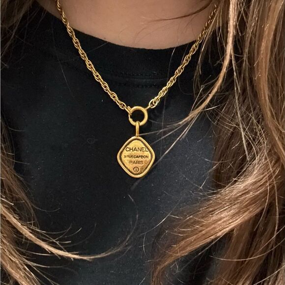 CHANEL Rue Cambon 24k Plated Vintage Medallion Necklace - Picture 1 of 6
